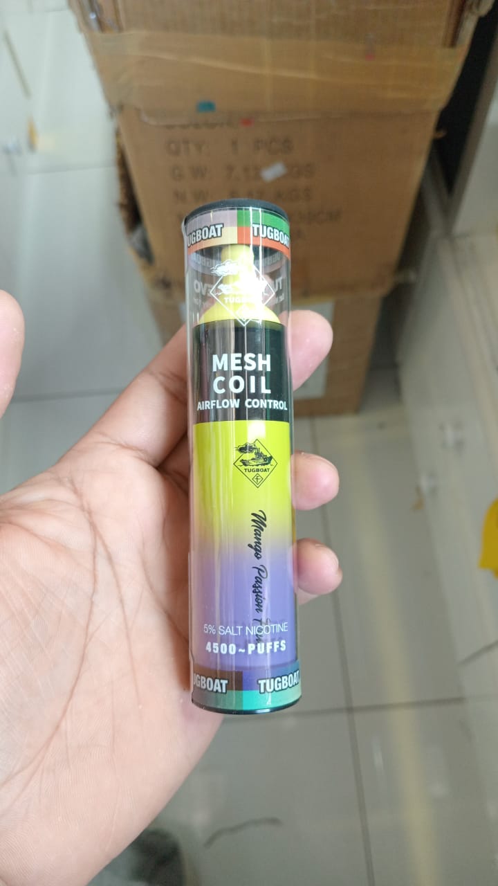 سيجارة إلكترونية Tugboat EVO للاستخدام مرة واحدة بسعة 4500 نفخة